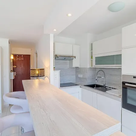 Studio Near The Sea Cap Martin بيت للعطل