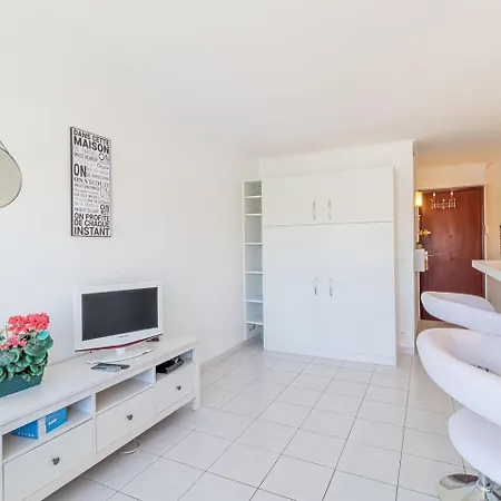 Studio Near The Sea Cap Martin بيت للعطل
